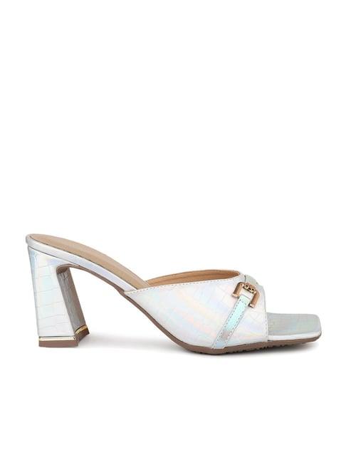 inc.5 women's silver casual sandals
