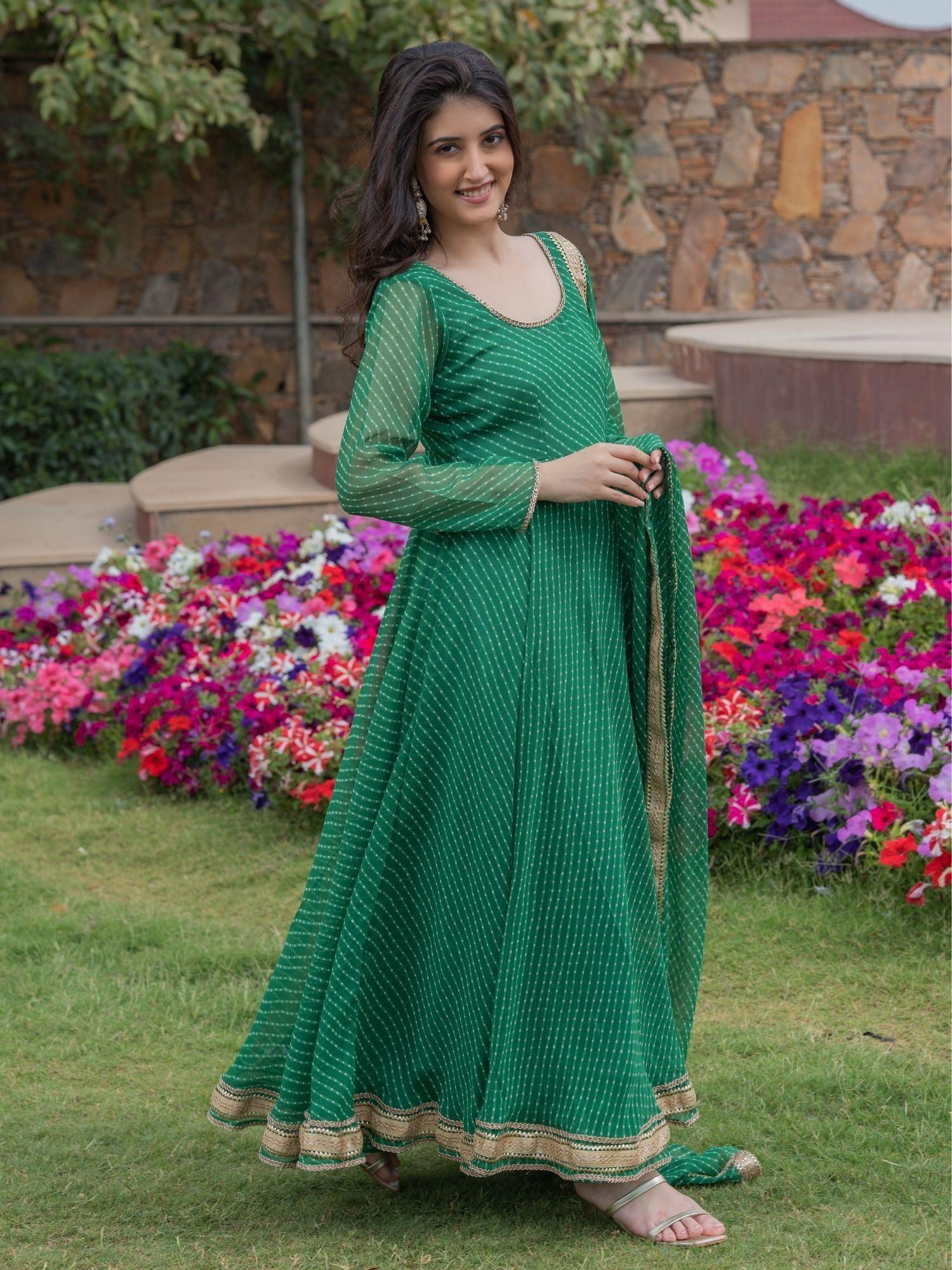 india green stripes anarkali kurta (set of 3)