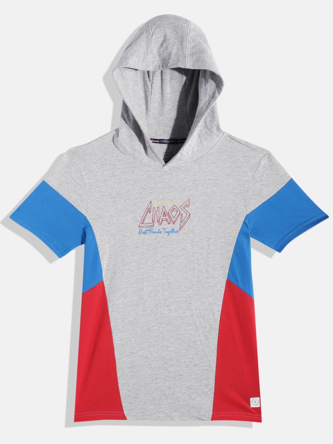 indian terrain boys colourblocked hooded t-shirt with printed detail