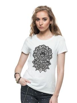 indian print t-shirt with short sleeves