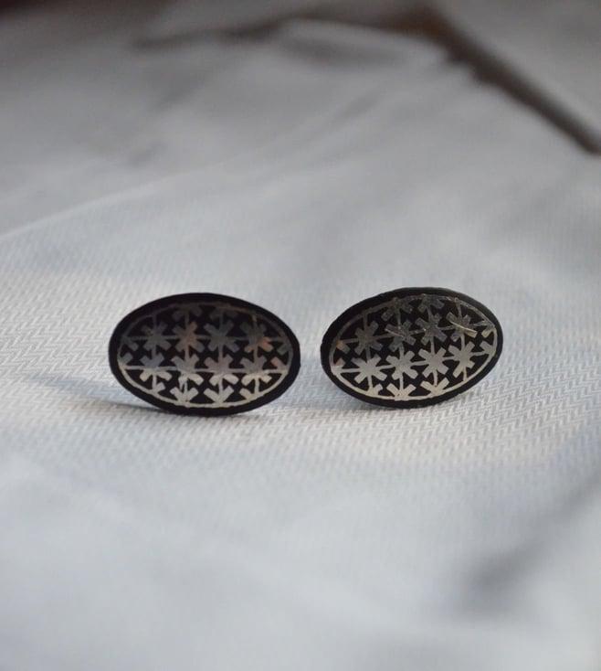 indigharana bidri cufflinks with silver inlay - oval