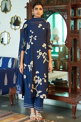 indigo muslin cotton abstract printed & floral applique embroidered kurta set