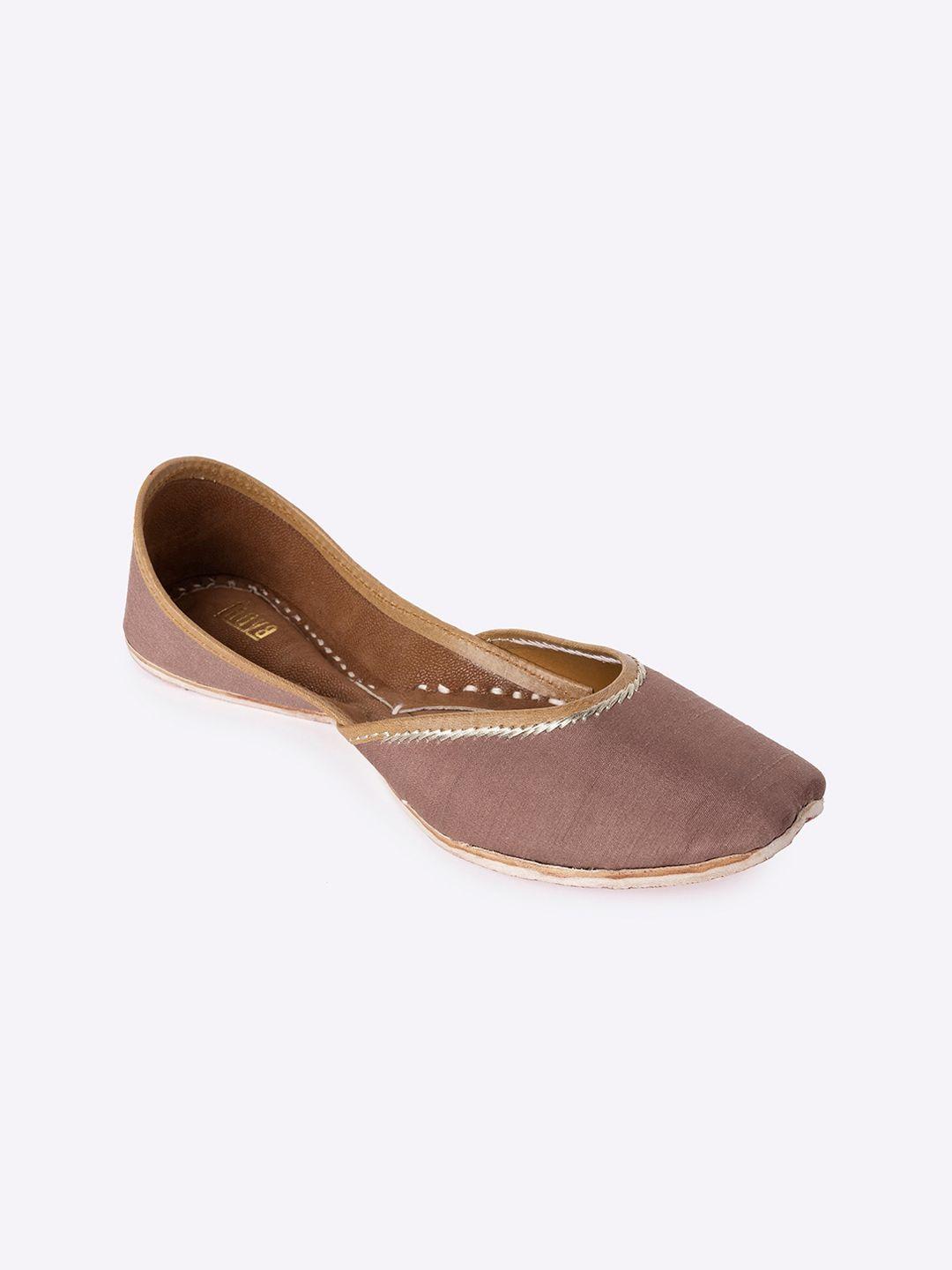 indya women pink ethnic mojaris flats