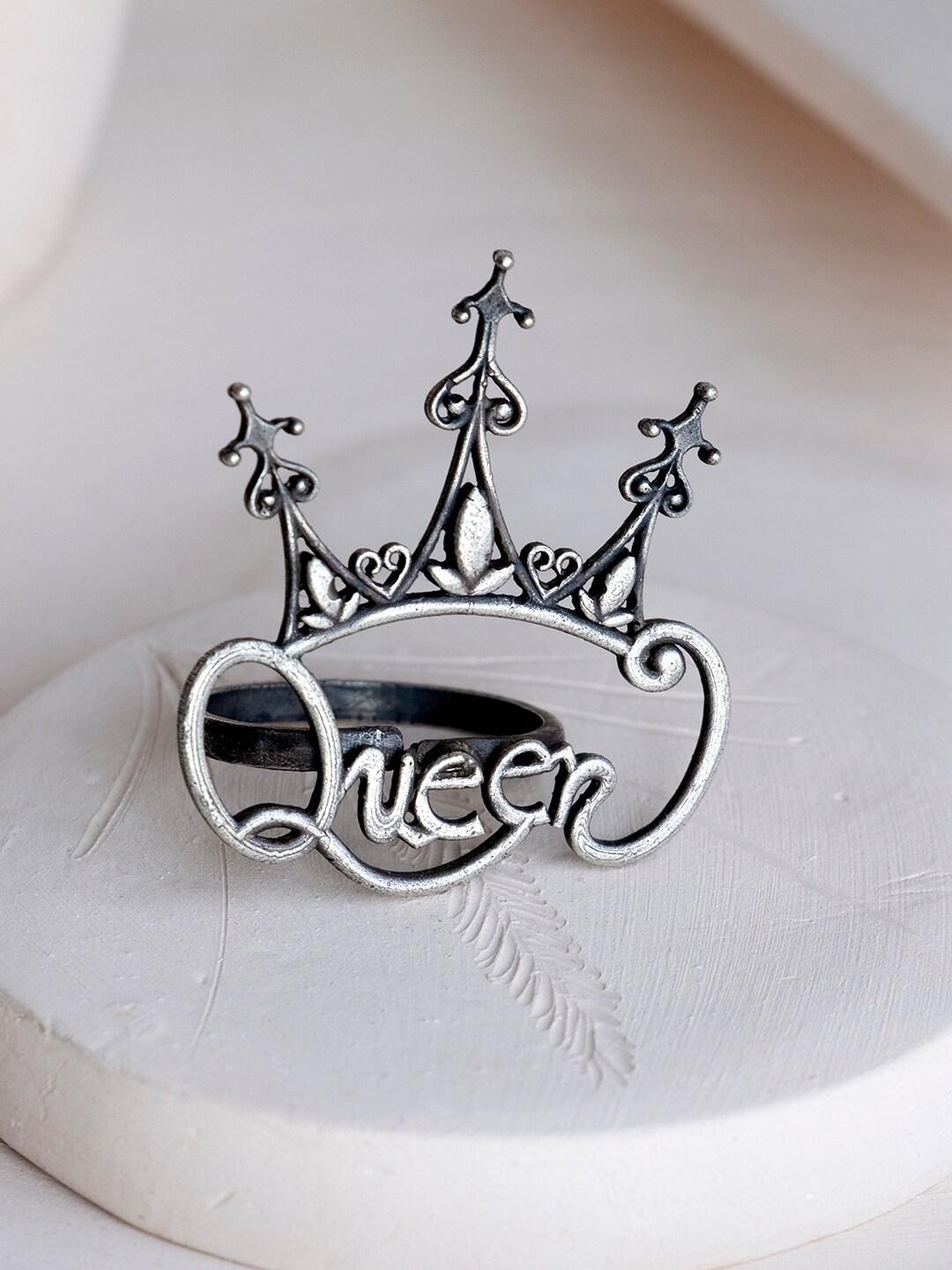 infuzze oxidised silver-plated queen-shaped finger ring