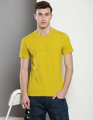 institutional logo embossed t-shirt