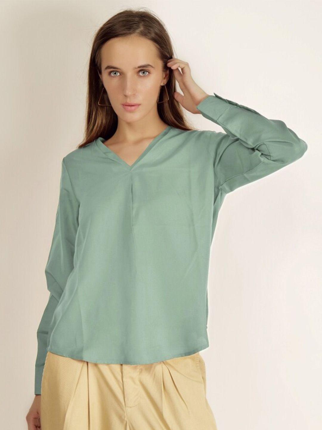 invictus v-neck cuffed sleeves top