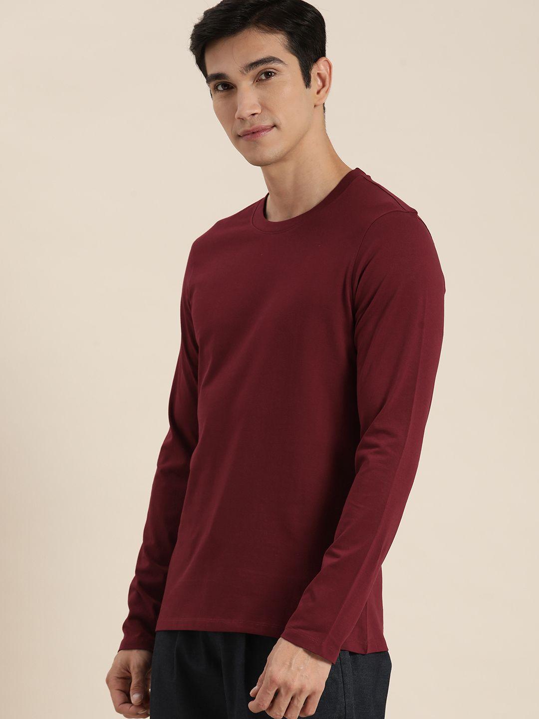 invictus men maroon solid slim fit t-shirt