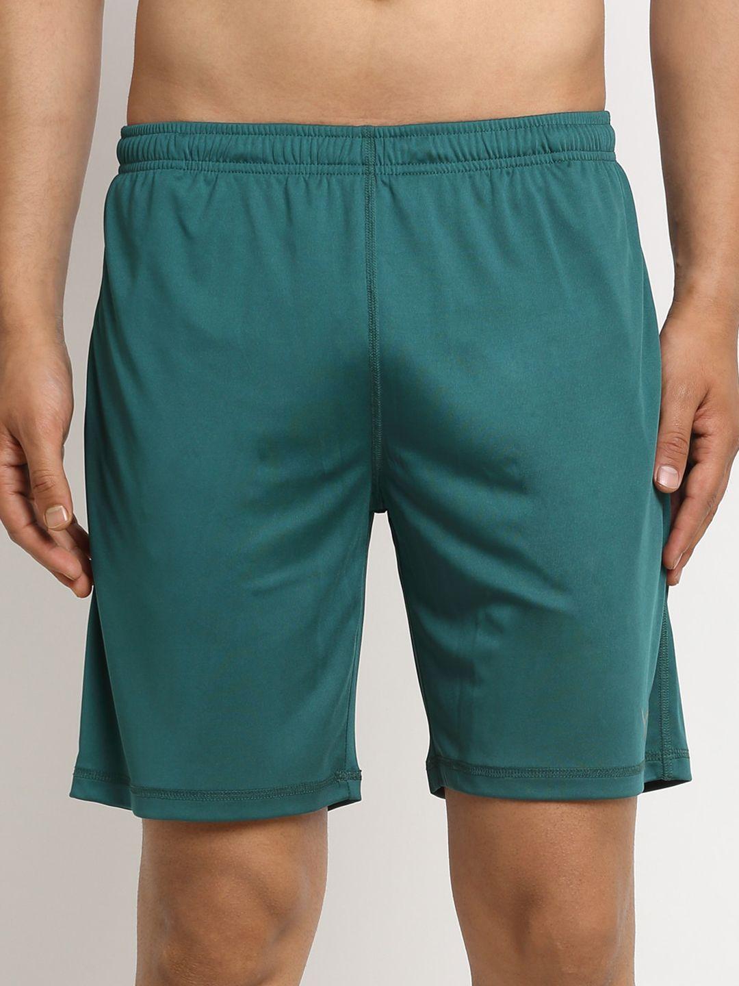 invincible men green mid-rise sports shorts
