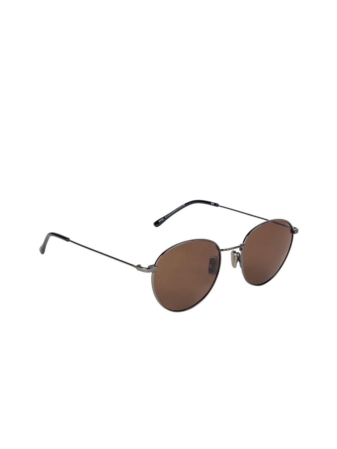 invu men oval sunglasses b1909b