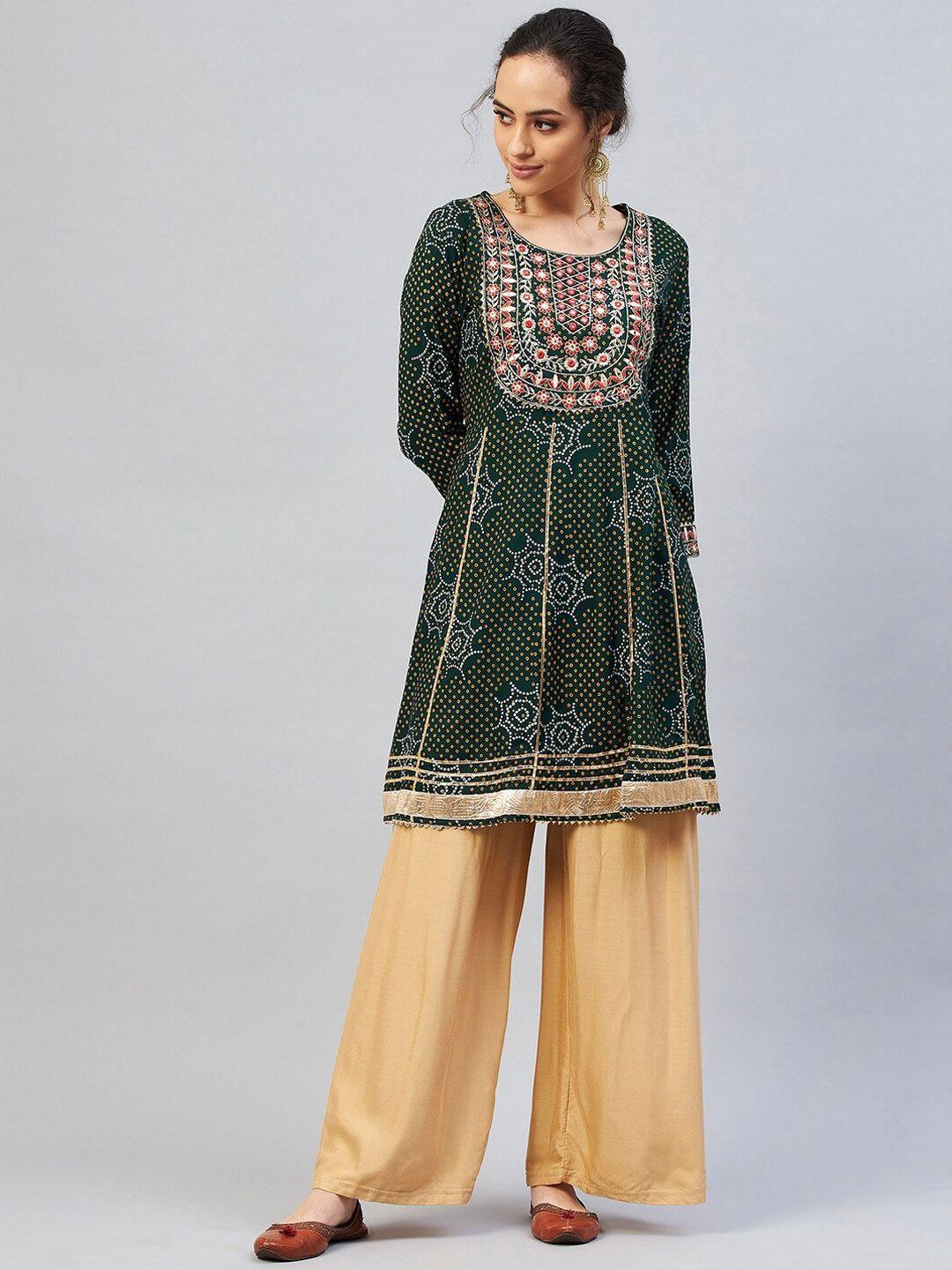 inweave women green geometric embroidered thread work kurta