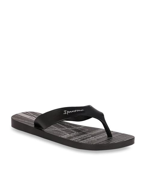 ipanema-black-&-grey-flip-flops
