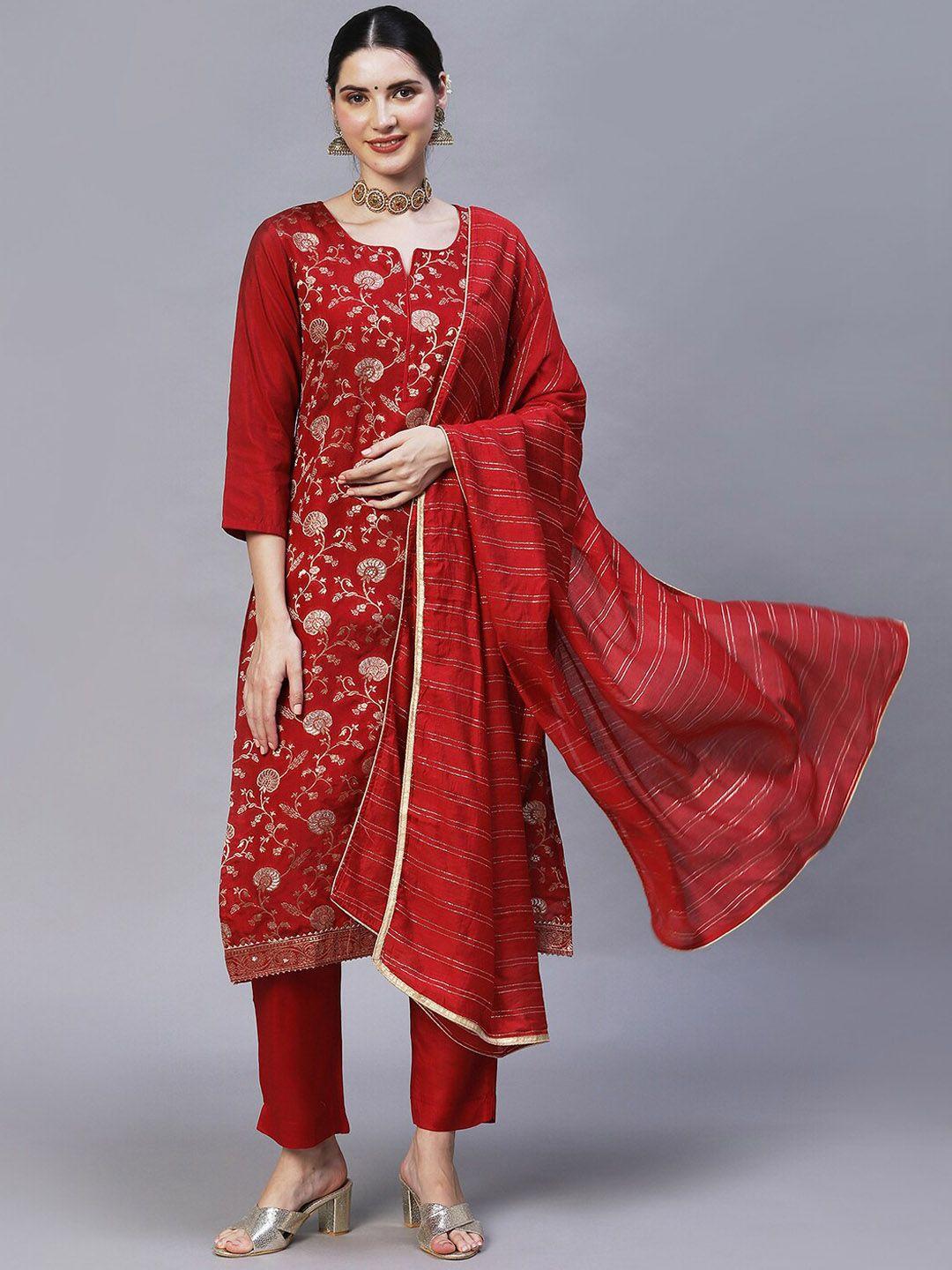 ishin women red floral kurta with trousers & with dupatta