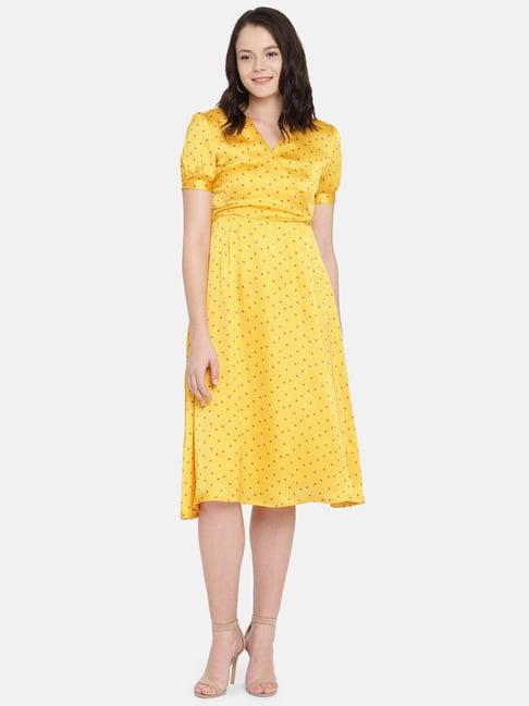 isu by radhika apte yellow printed dress