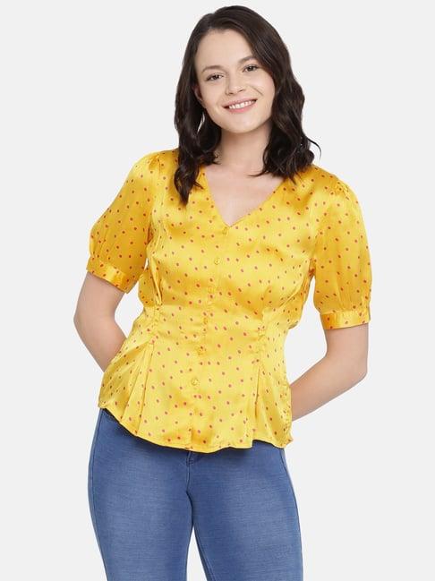 isu by radhika apte yellow printed top