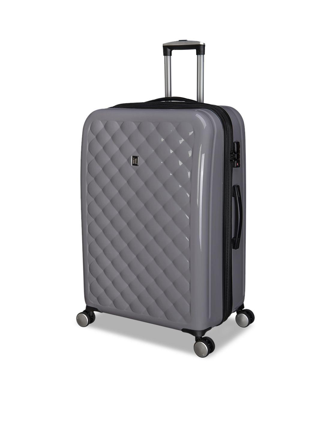 it luggage grey fashionista textured hard-sided large trolley bag