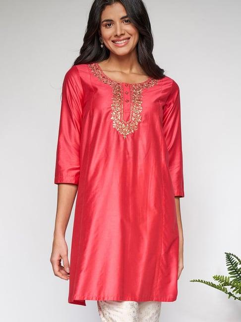 itse pink embroidered tunic