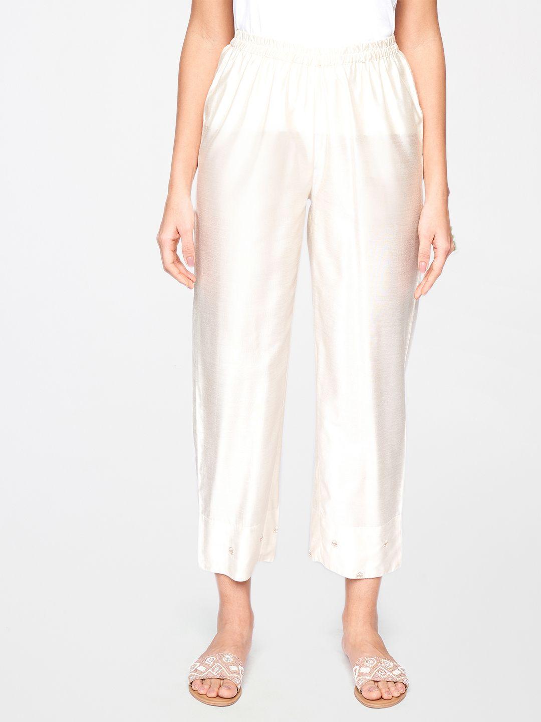 itse women off white solid satin relaxed straight leg trousers