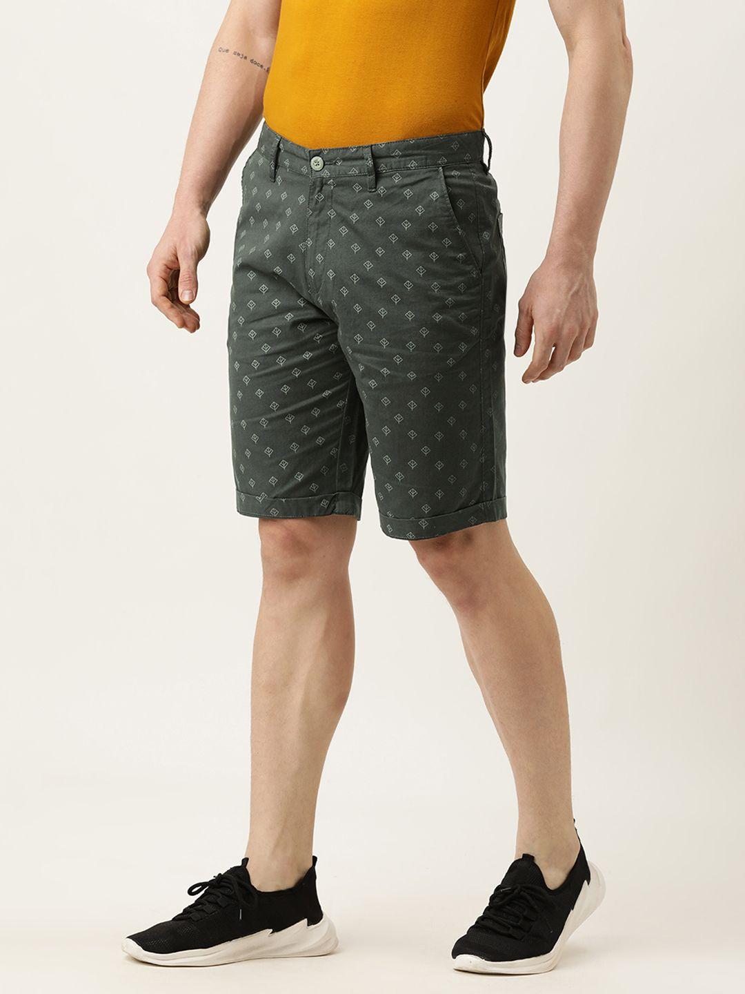 ivoc men green conversational printed slim fit chino shorts