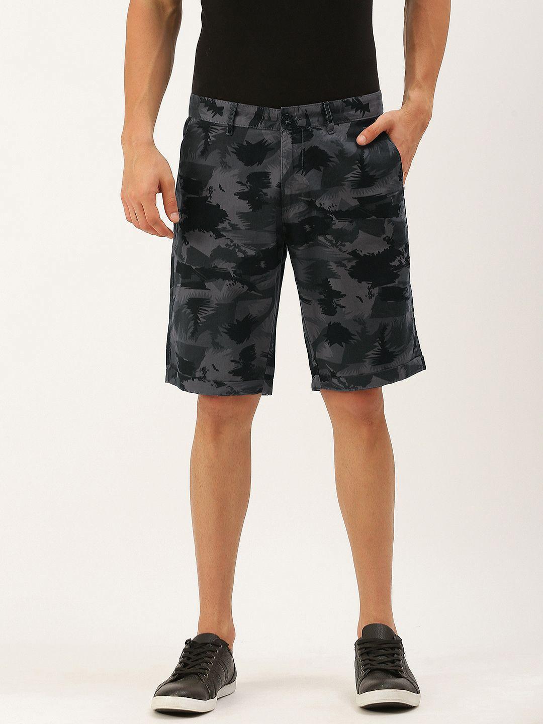 ivoc men grey & black camouflage printed cotton slim fit chino shorts