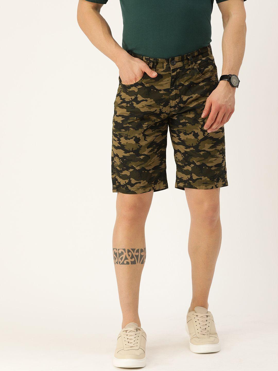 ivoc men olive green & black cotton camouflage print slim fit chino shorts