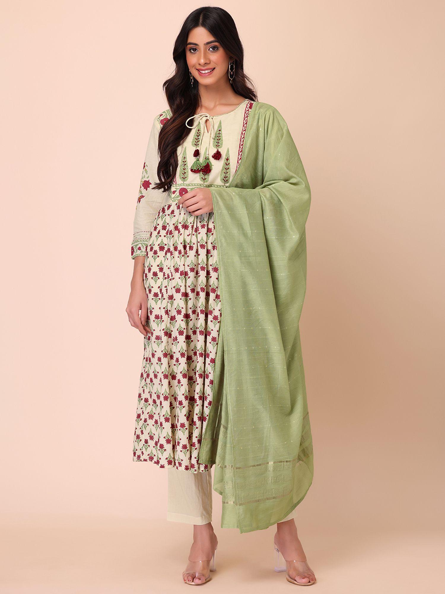 ivory and red block print cotton kurta with pants and green dupatta (set of 3)