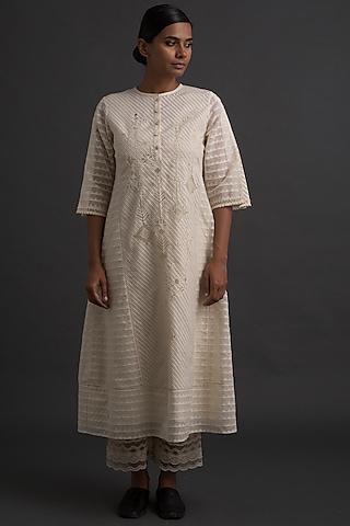 ivory appliques embroidered tunic