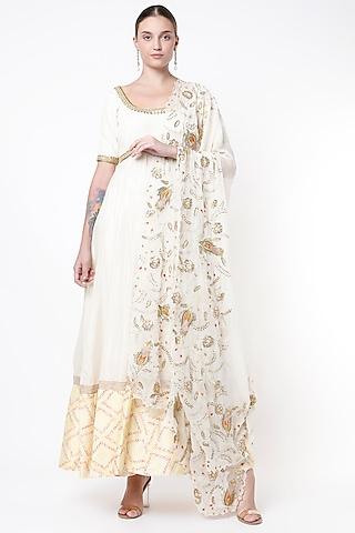 ivory embroidered anarkali set