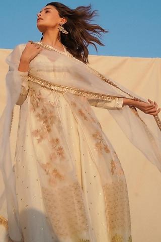 ivory embroidered anarkali set