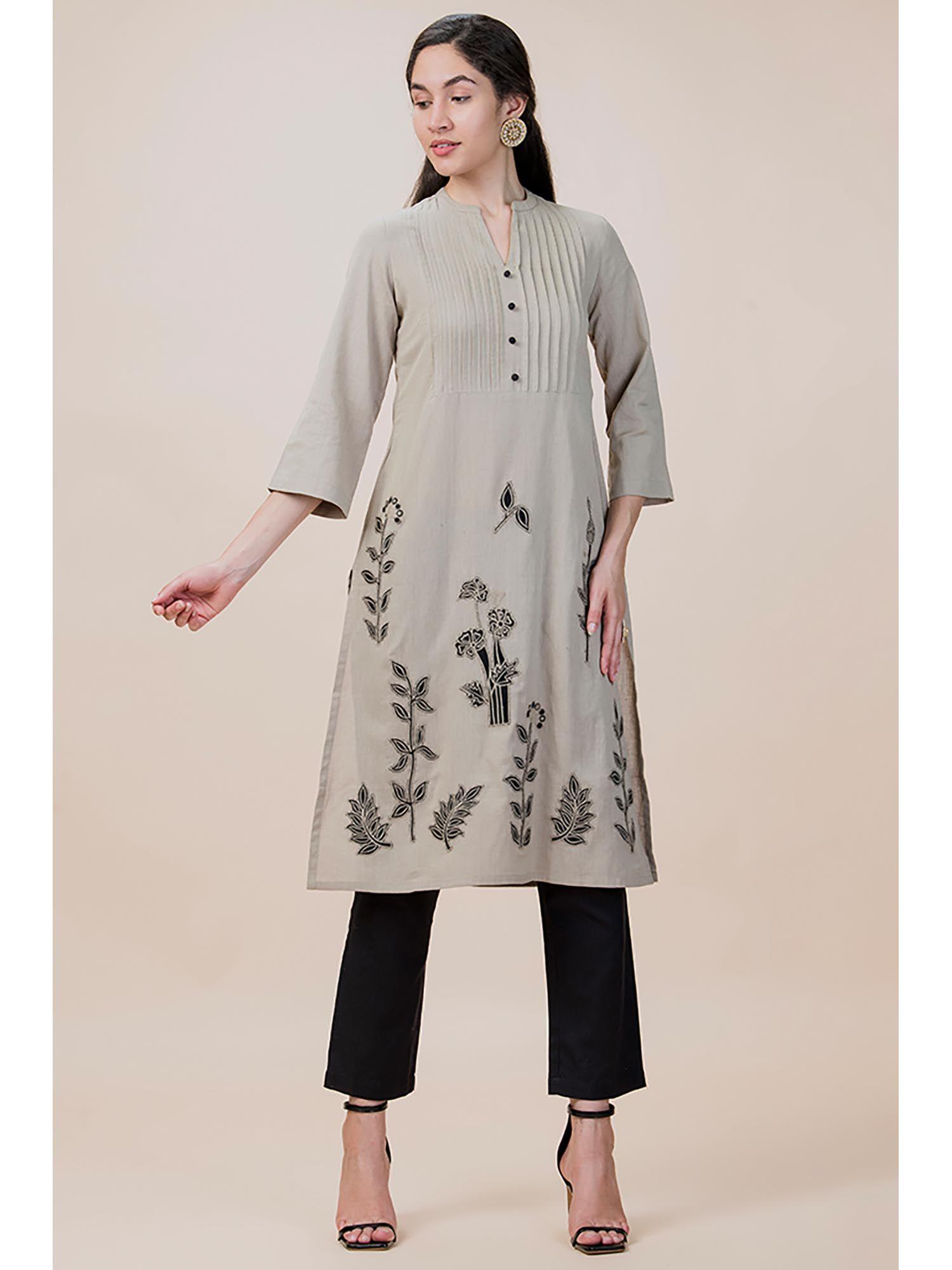 ivory embroidered and pleated ethnic mandarin collared kurta