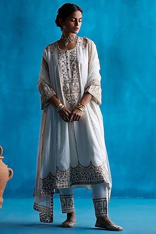 ivory embroidered kurta set