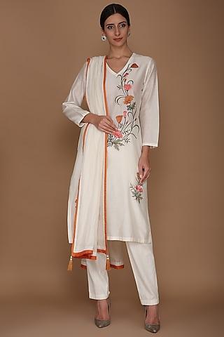 ivory floral motif embroidered kurta set