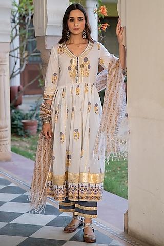 ivory handcrafted & embroidered kurta set