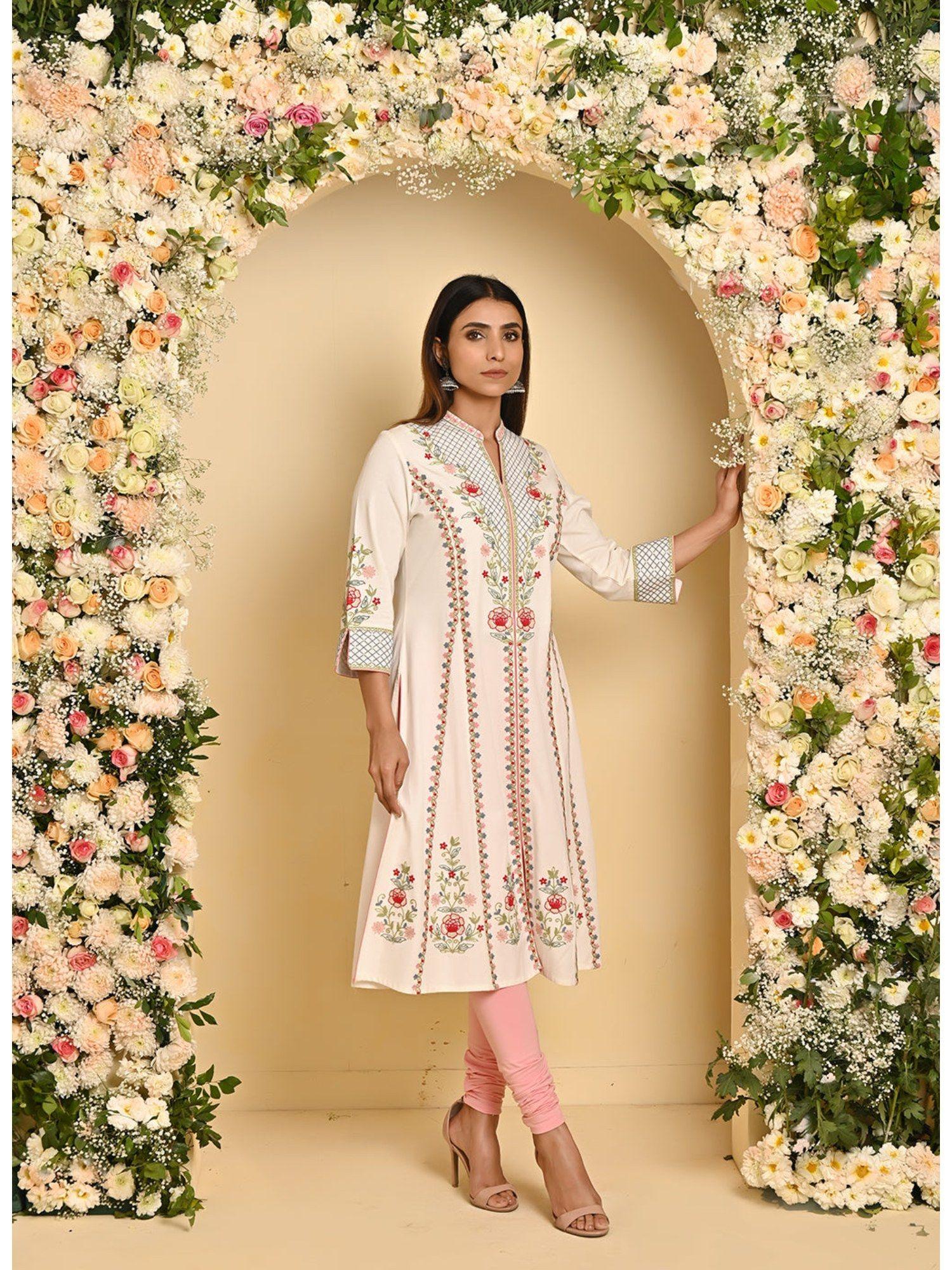 ivory long kurta with all over work and mandarin collar