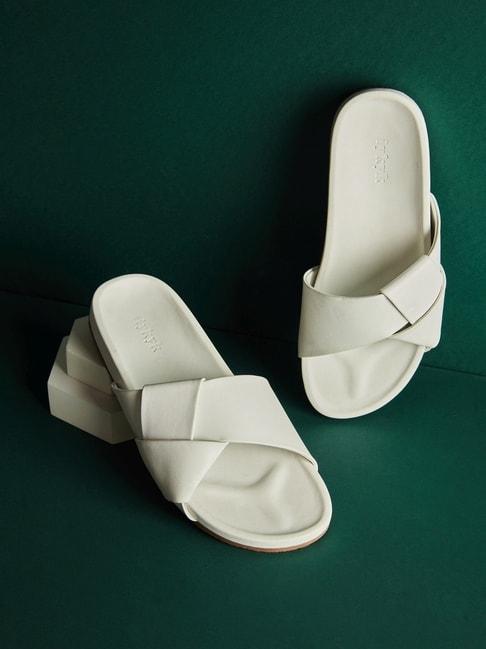 iykyk women's white casual sandals