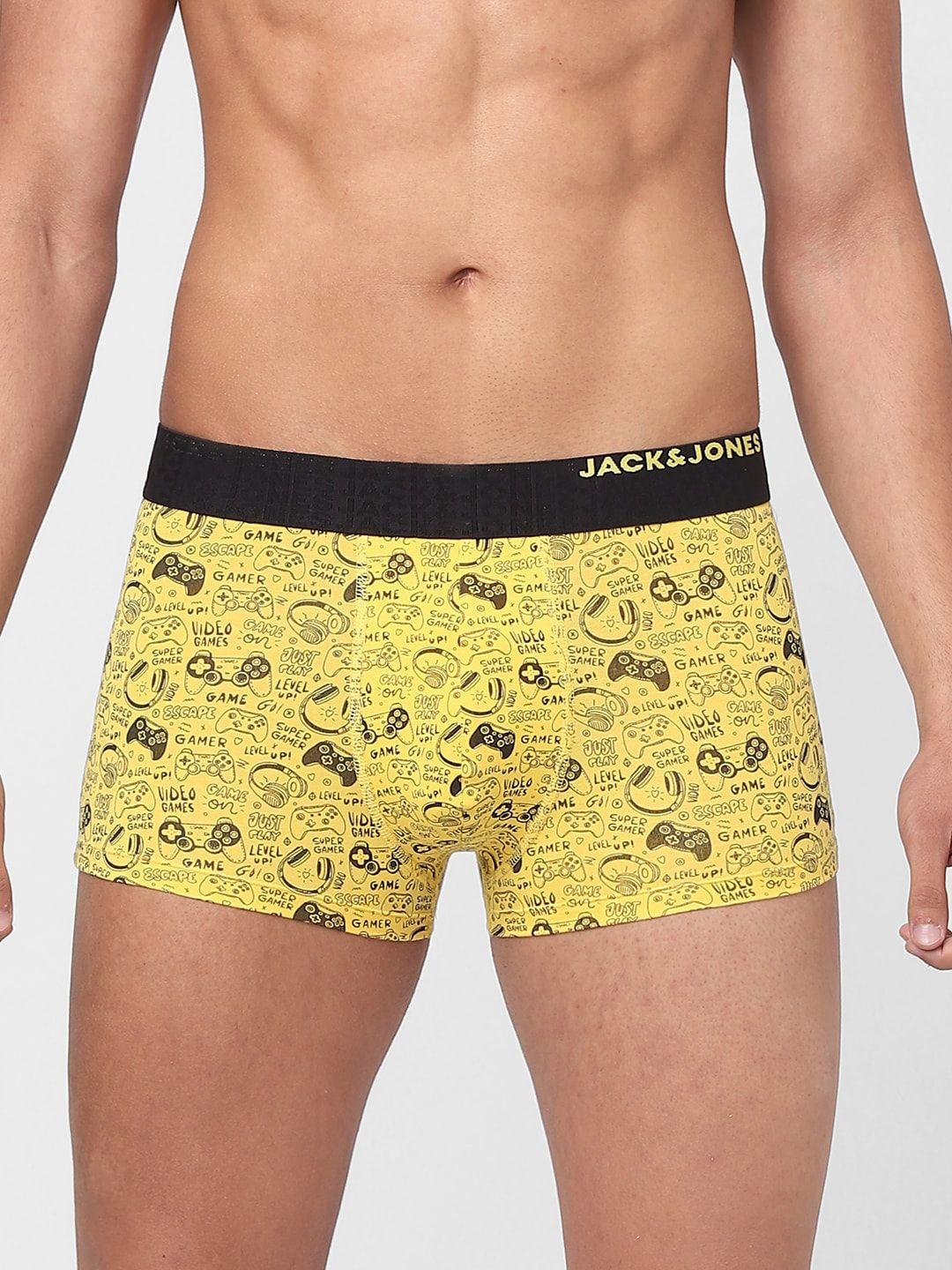 jack & jones men yellow & black printed cotton trunk 120252101