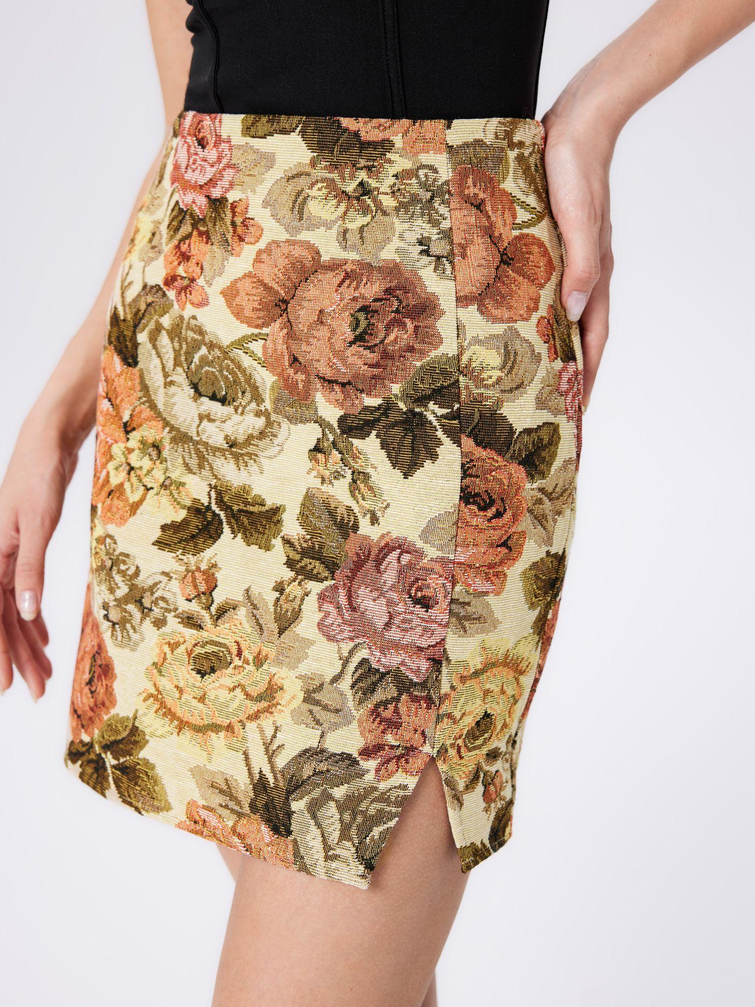 jacquard floral middle waist mini skirt