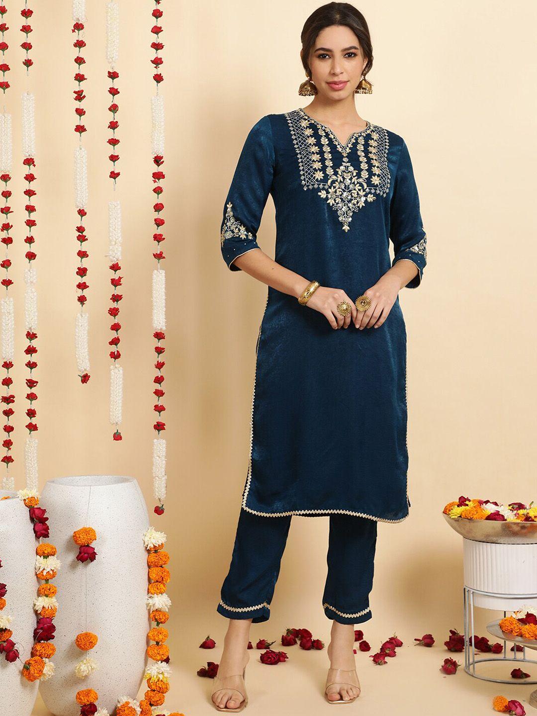 jaipur kurti yoke design sequinned regular velvet  kurta with trousers