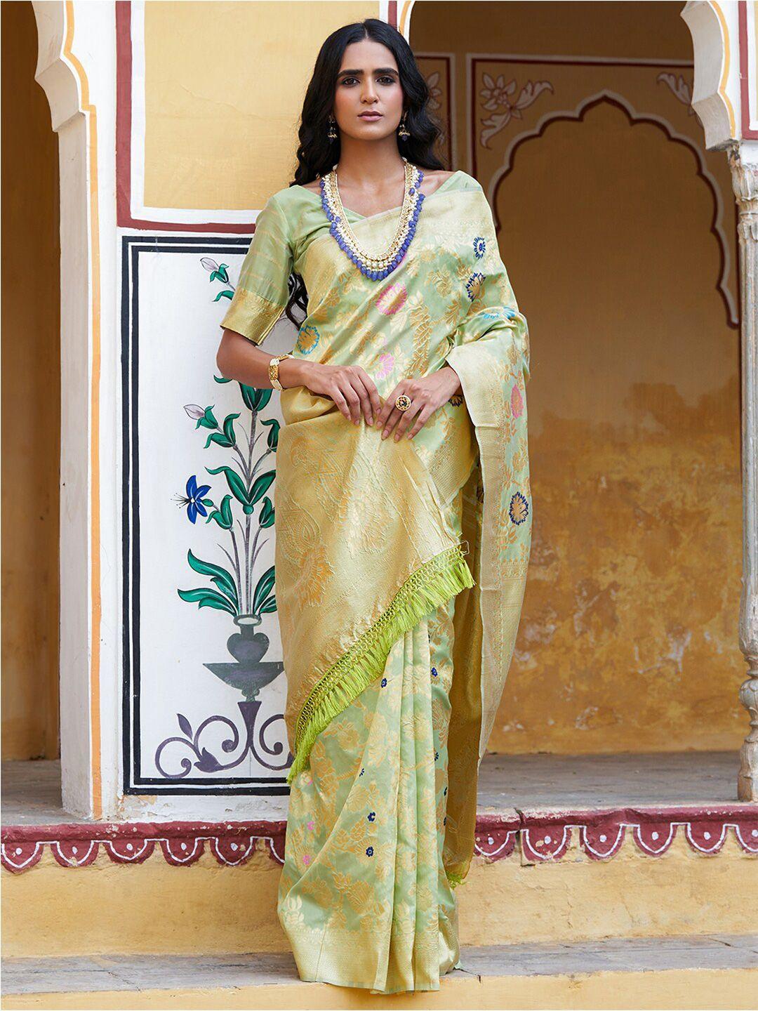 janasya floral woven design zari banarasi saree