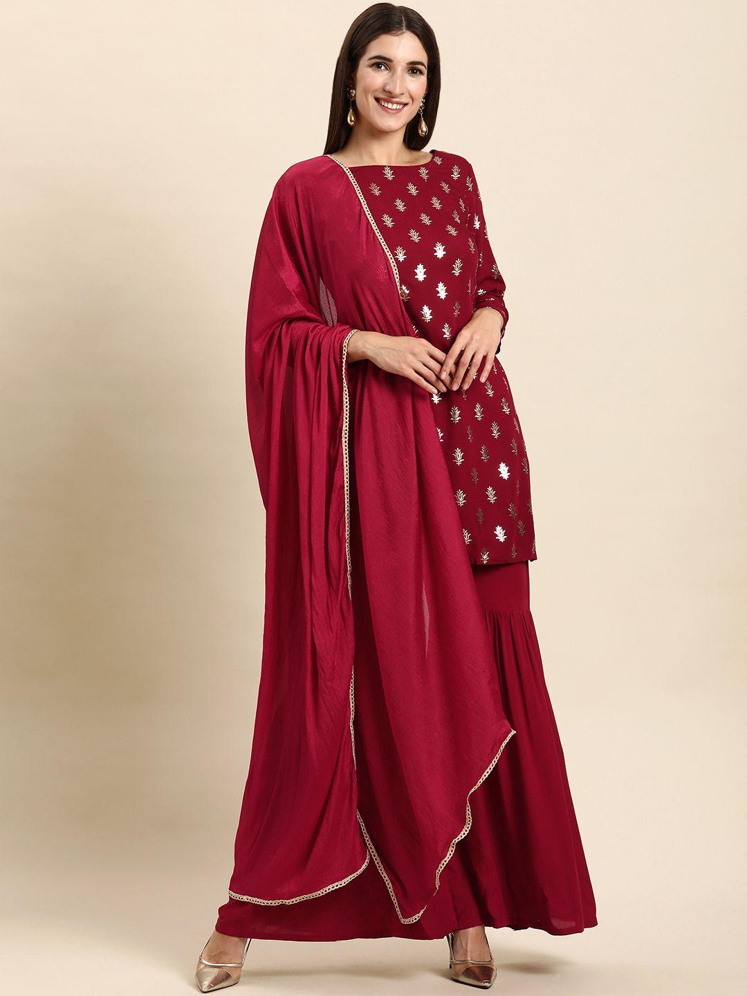 janasya women maroon floral printed kurti with sharara & with dupatta