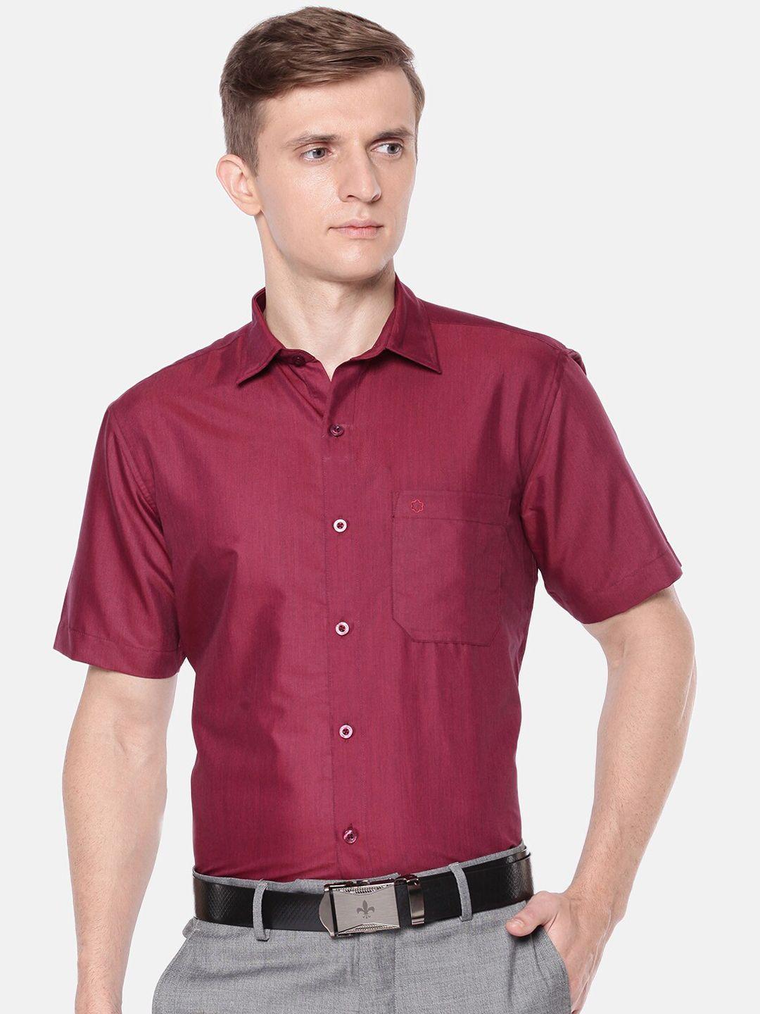 jansons men maroon regular fit solid formal shirt