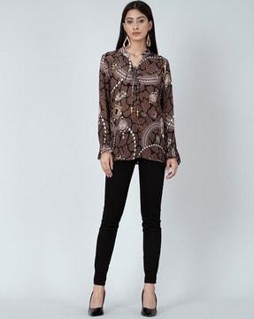 jewel print top with neck tie-up