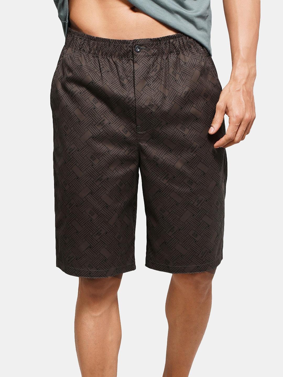 jockey men abstract printed mid rise cotton shorts