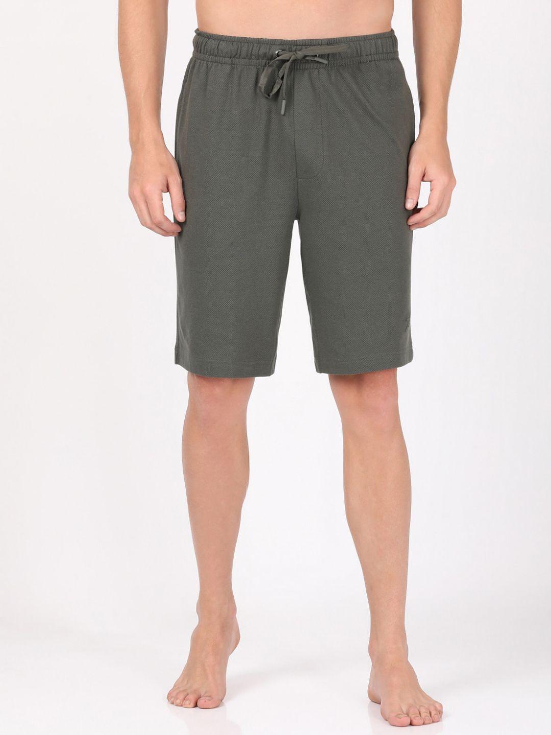 jockey men green solid regular shorts