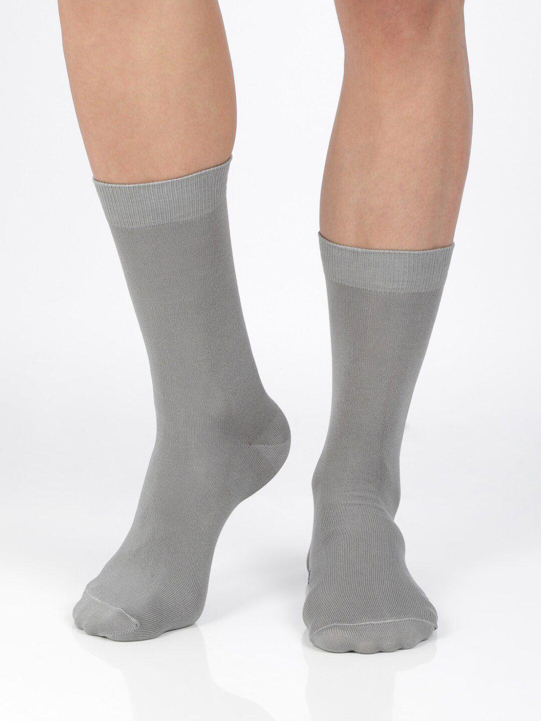 jockey men grey solid calf length socks