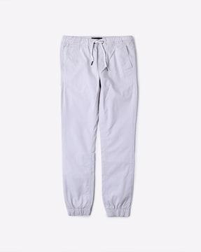 jogger pants with slip pockets
