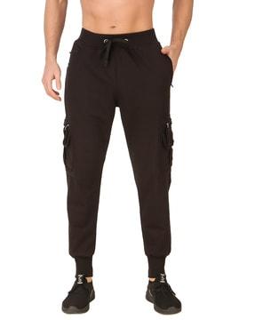 jogger pant with patch pocket