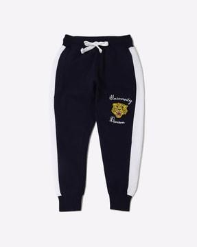joggers with placement applique