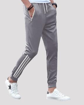 joggers with contrast taping