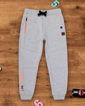 joggers with drawstrings waist