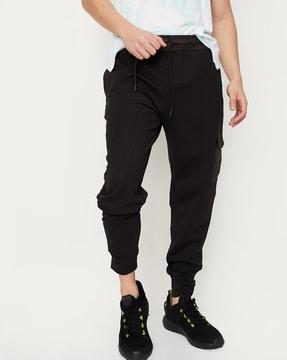 joggers with elasticated drawstring waist